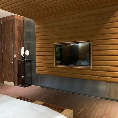 Aquarius Motel Taichung Dış mekan fotoğraf