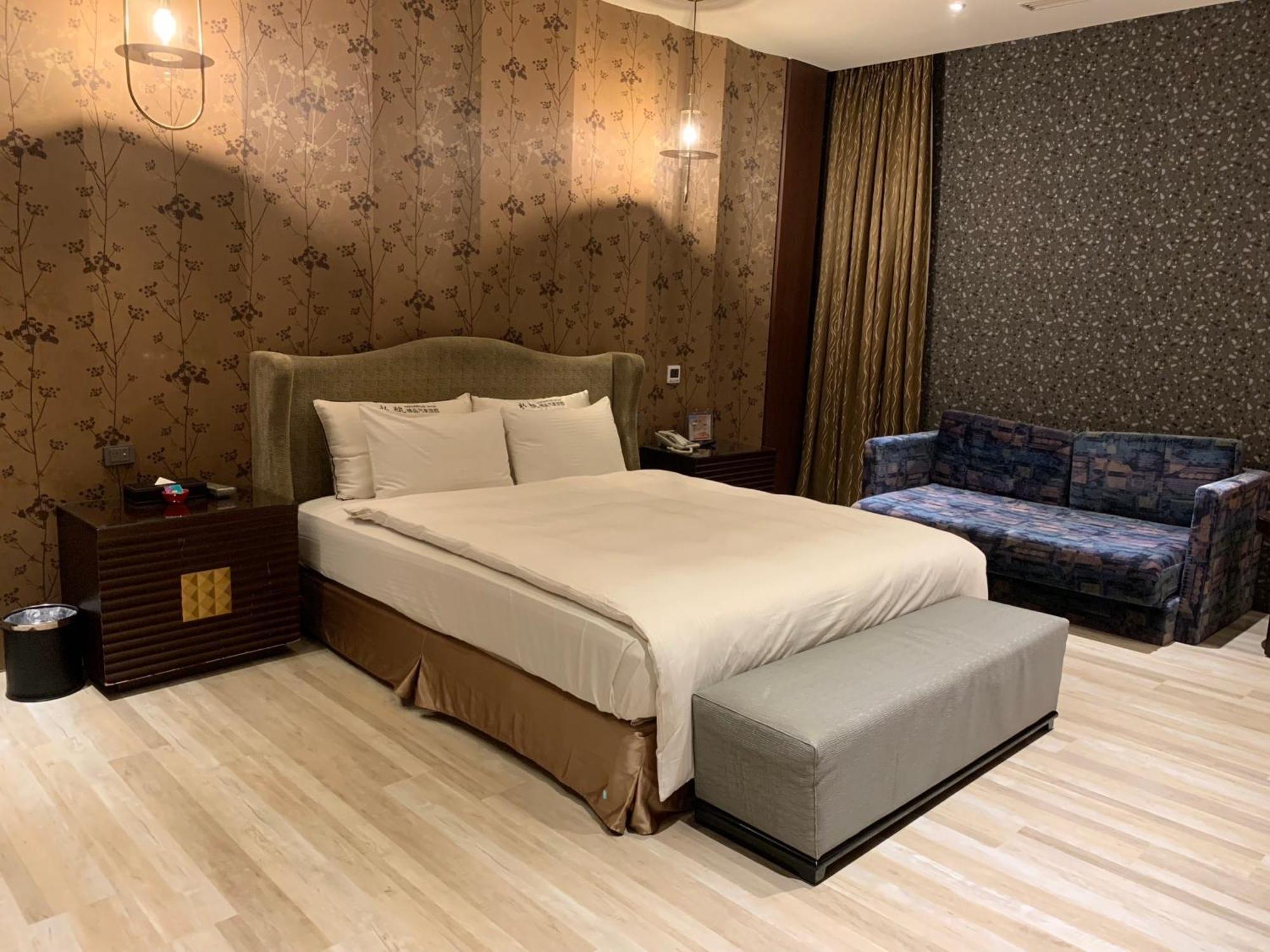 Aquarius Motel Taichung Dış mekan fotoğraf