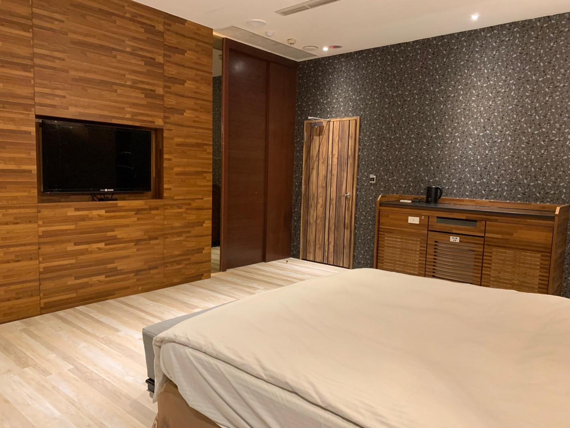 Aquarius Motel Taichung Dış mekan fotoğraf