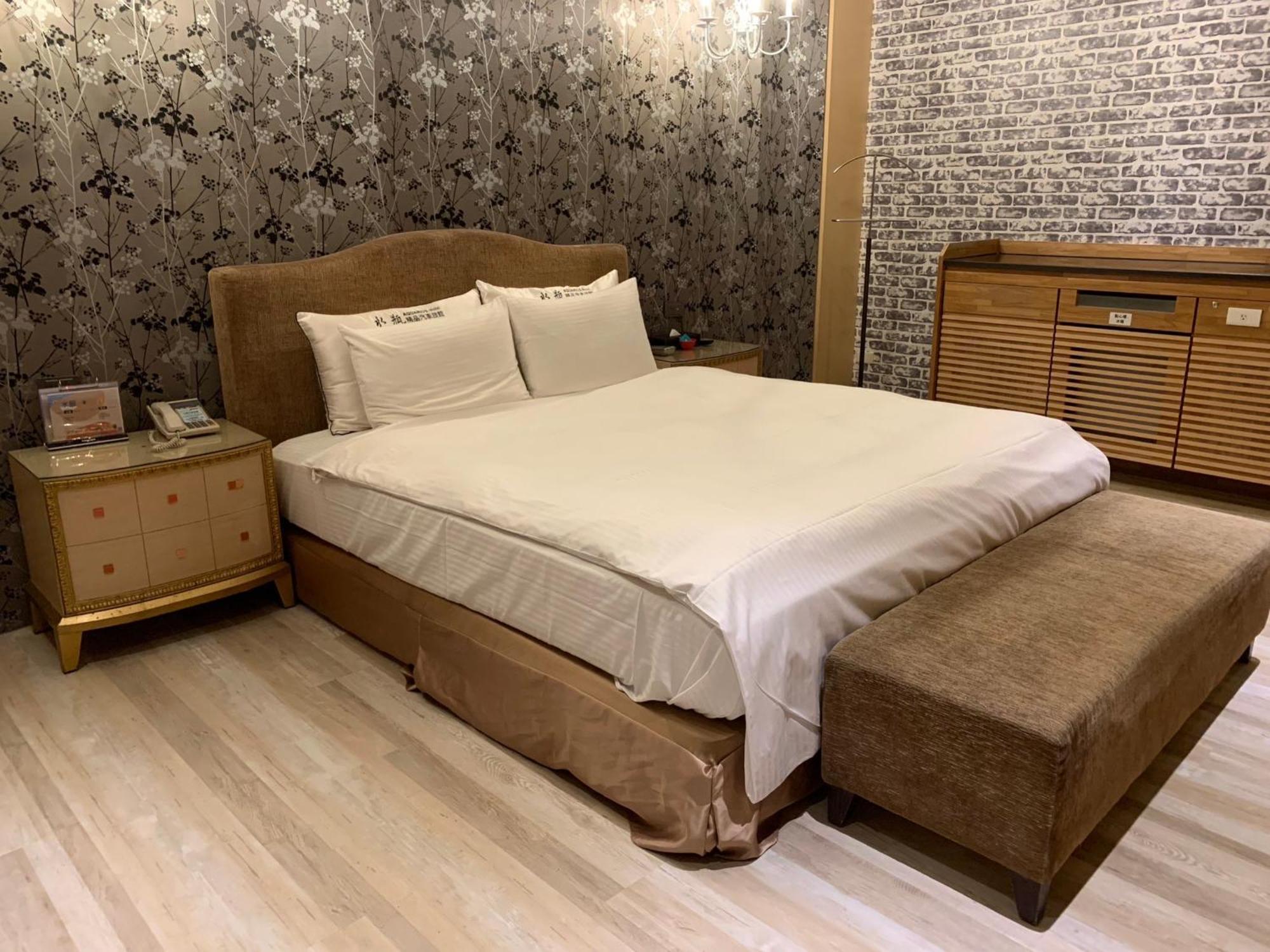 Aquarius Motel Taichung Dış mekan fotoğraf