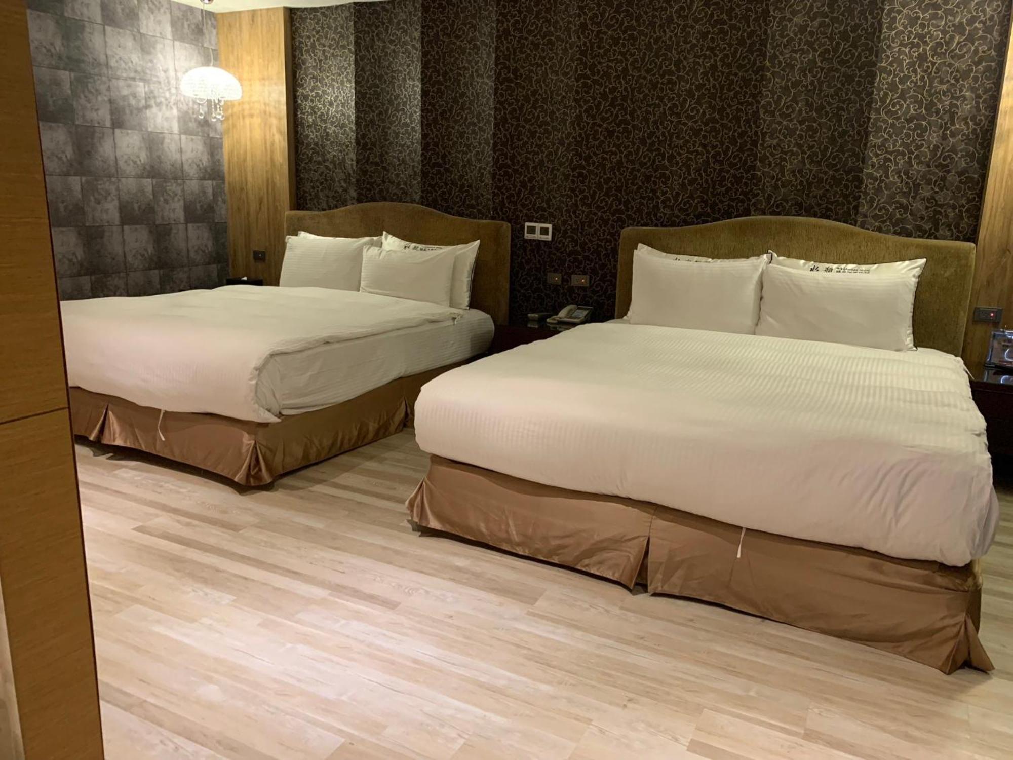 Aquarius Motel Taichung Dış mekan fotoğraf